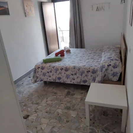 Fontanarossa Airport Bagno Privato In 800 Mt Aeroporto 3* 카타니아