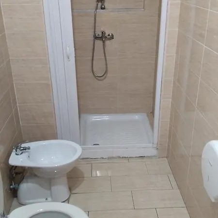 Fontanarossa Airport Bagno Privato In 800 Mt Aeroporto 카타니아