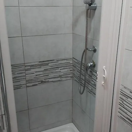 Fontanarossa Airport Bagno Privato In 800 Mt Aeroporto