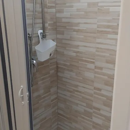 B&B Fontanarossa Airport Bagno Privato In 800 Mt Aeroporto