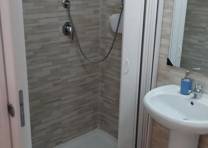 Fontanarossa Airport Bagno Privato In 800 Mt Aeroporto Bed & Breakfast 3*