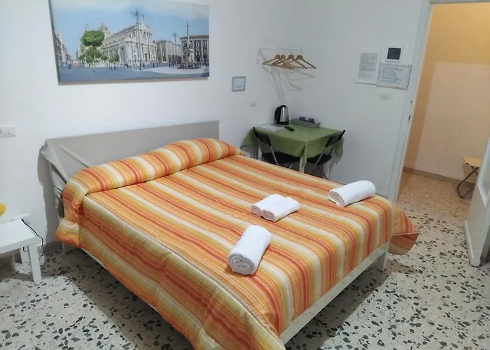 Bed & Breakfast Fontanarossa Airport Bagno Privato In 800 Mt Aeroporto 3*